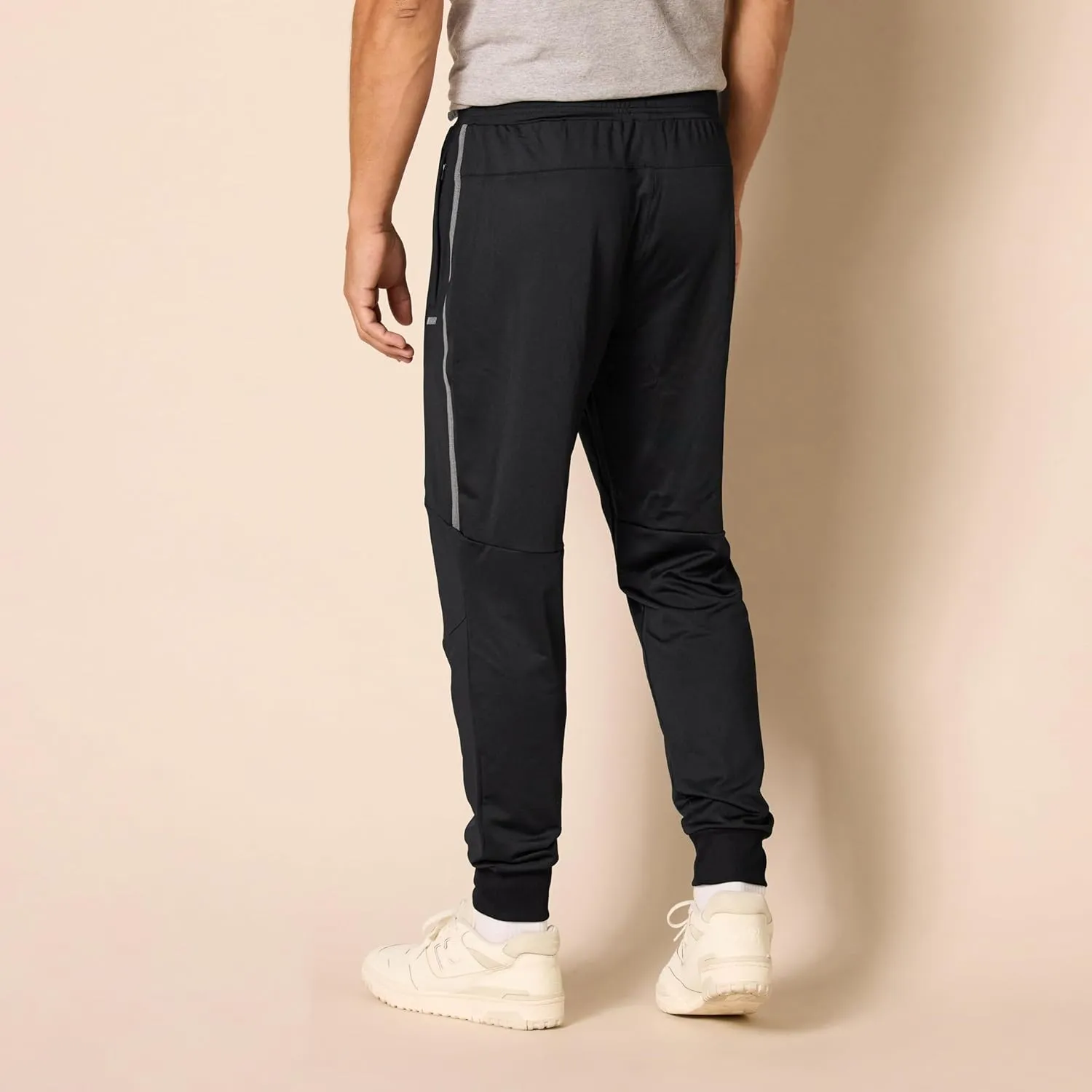 Amazon Essentials Men's Joggers - Performance Stretch Knit Pants, Comfortable Fit