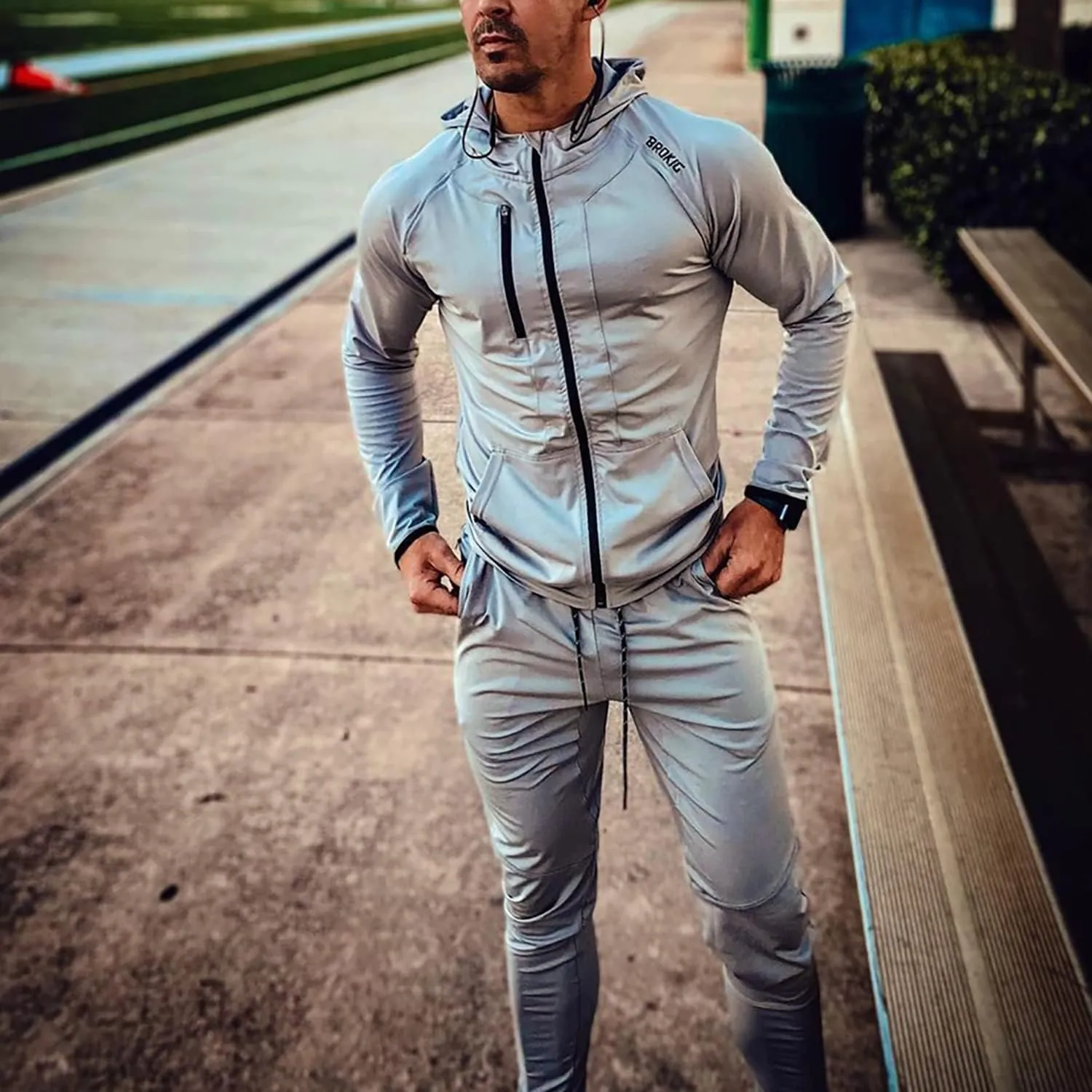 BROKIG Men's Lightweight Athletic Gym Jogger Pants, Stretch Quick Dry Workout Running Sweat Pants with Zipper Pockets